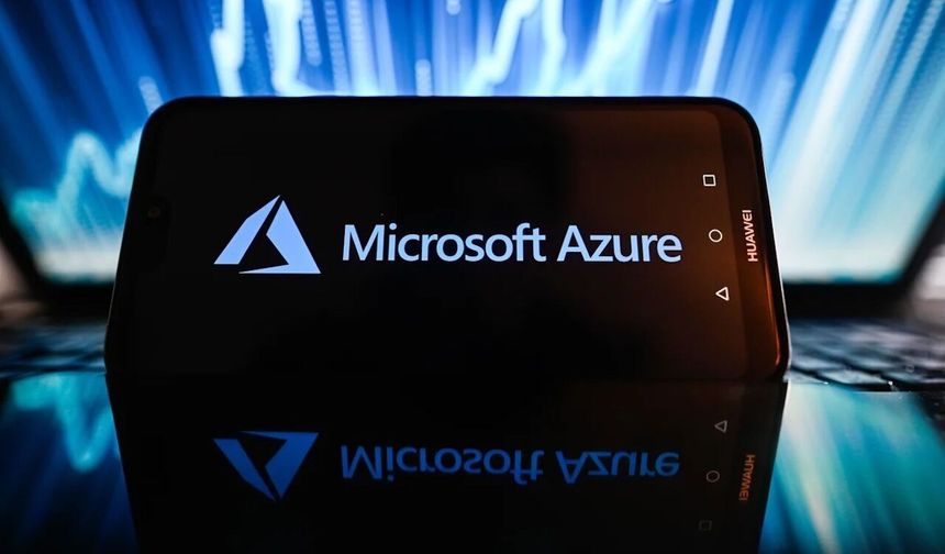 Microsoft Tests AI Wearable for Office Workers